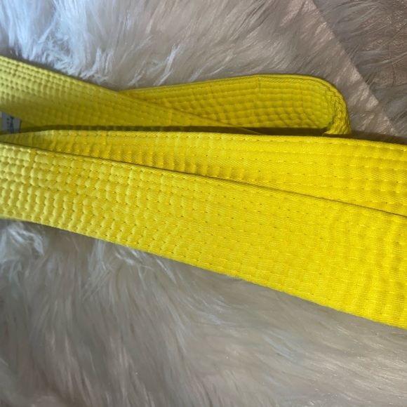 Macho Martial Arts Taekwondo Karate Solid Yellow Color Belt Unisex Child Size 8 - Picture 5 of 6